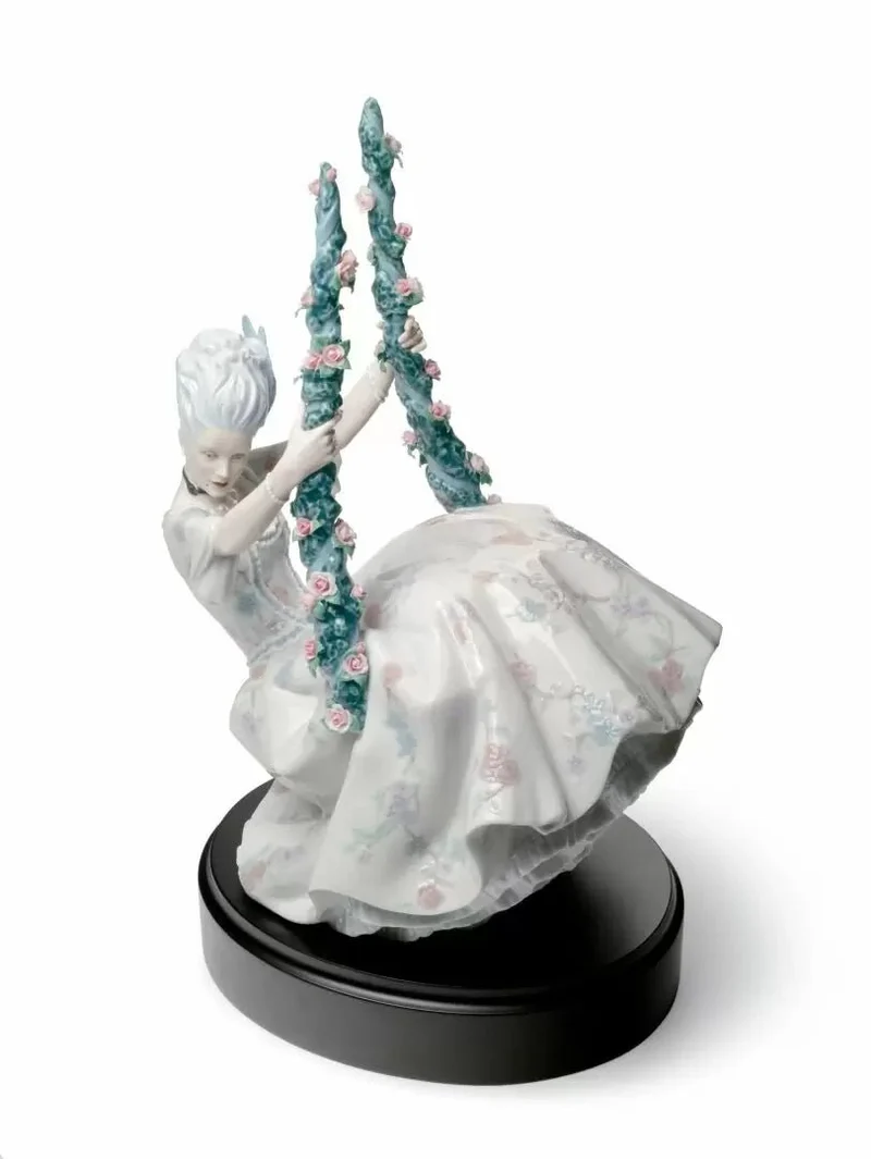 LLADRO® - 'Rokoko Dame auf Schaukel Figur - Rococo Lady on Swing Figurine' 01008424