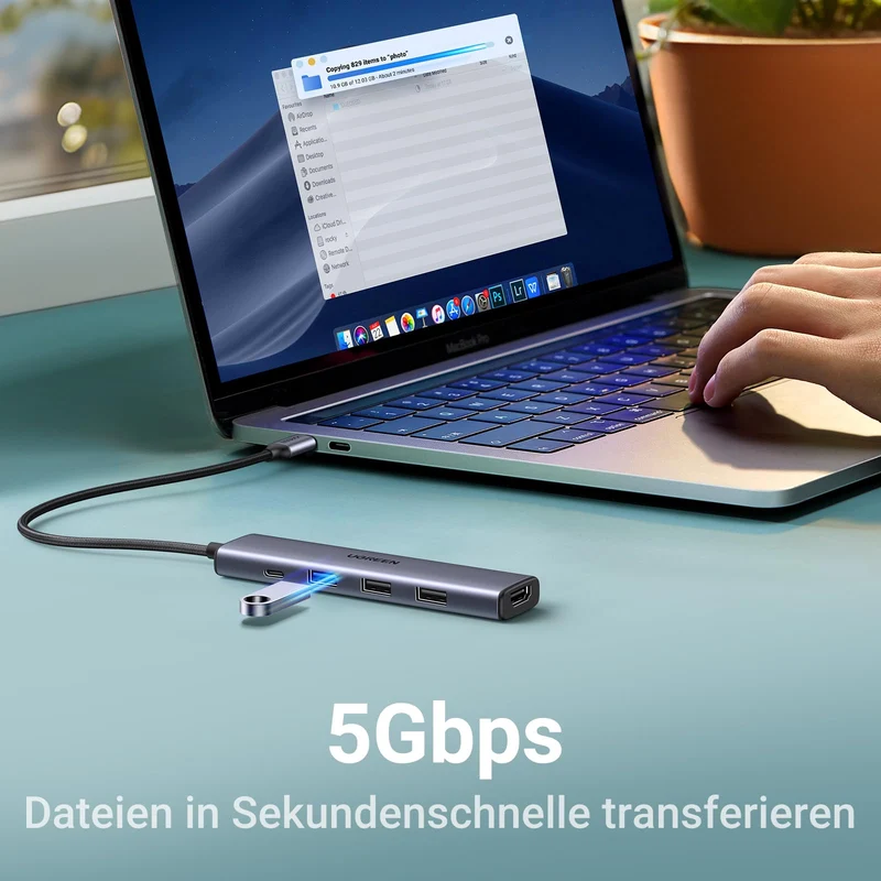 UGREEN Revodok 105 USB C Hub 5Gbps, USB C Adapter 4K HDMI, Multiportadapter