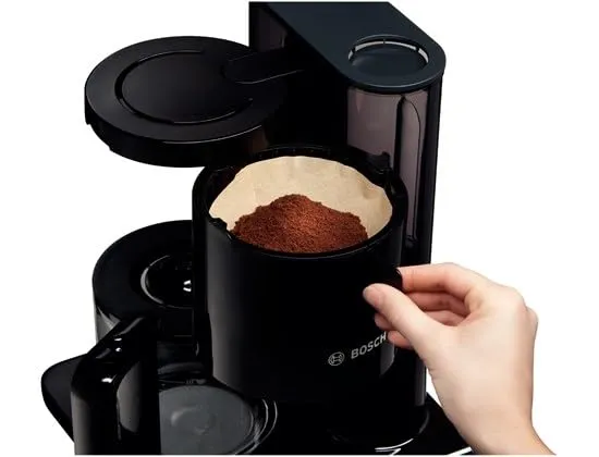 Bosch Filterkaffeemaschine Styline TKA8013, Aroma Sensor, Aromaschutz-Glaskanne 1,25 L, für 10-15 Tassen, Abschaltautomatik, Entkalkungssystem, Tropfstopp, Filterträger schwenkbar, 1160 W, schwarz