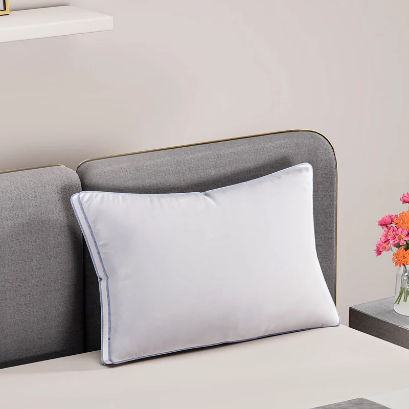 SERENITY NIGHT Kissen mit Seiden-Polyester-Füllung, 50 x 70 cm, Weiß