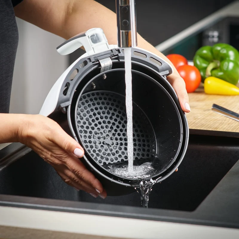 MONZANA® Heißluftfritteuse 3,6L Edelstahl - Air Fryer Mit Antihaftbeschichtung, Timereinstellung, Temperatureinstellung 80-200°C, 1500W, Spülmaschinengeeignet, Automatische Abschaltung