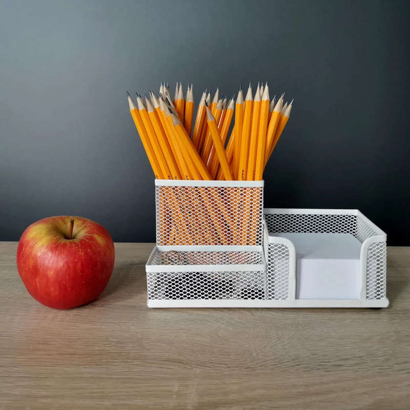D.RECT Schreibtisch-Organizer · 20,4T x 10,2B x 10,1H cm · Perlweiß