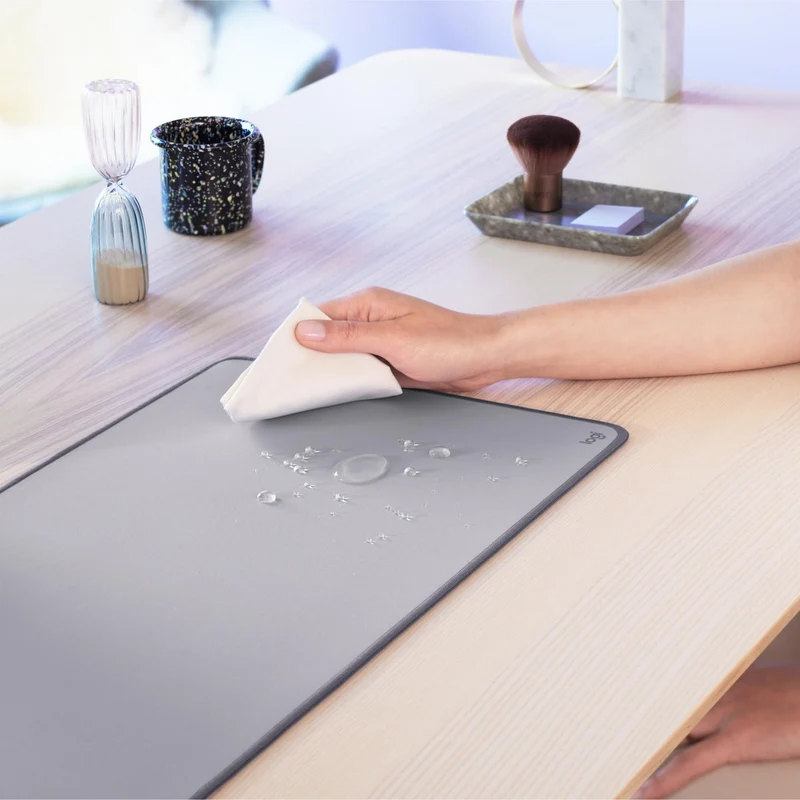 Logitech Schreibtischunterlage · 30 x 70 cm · Grau